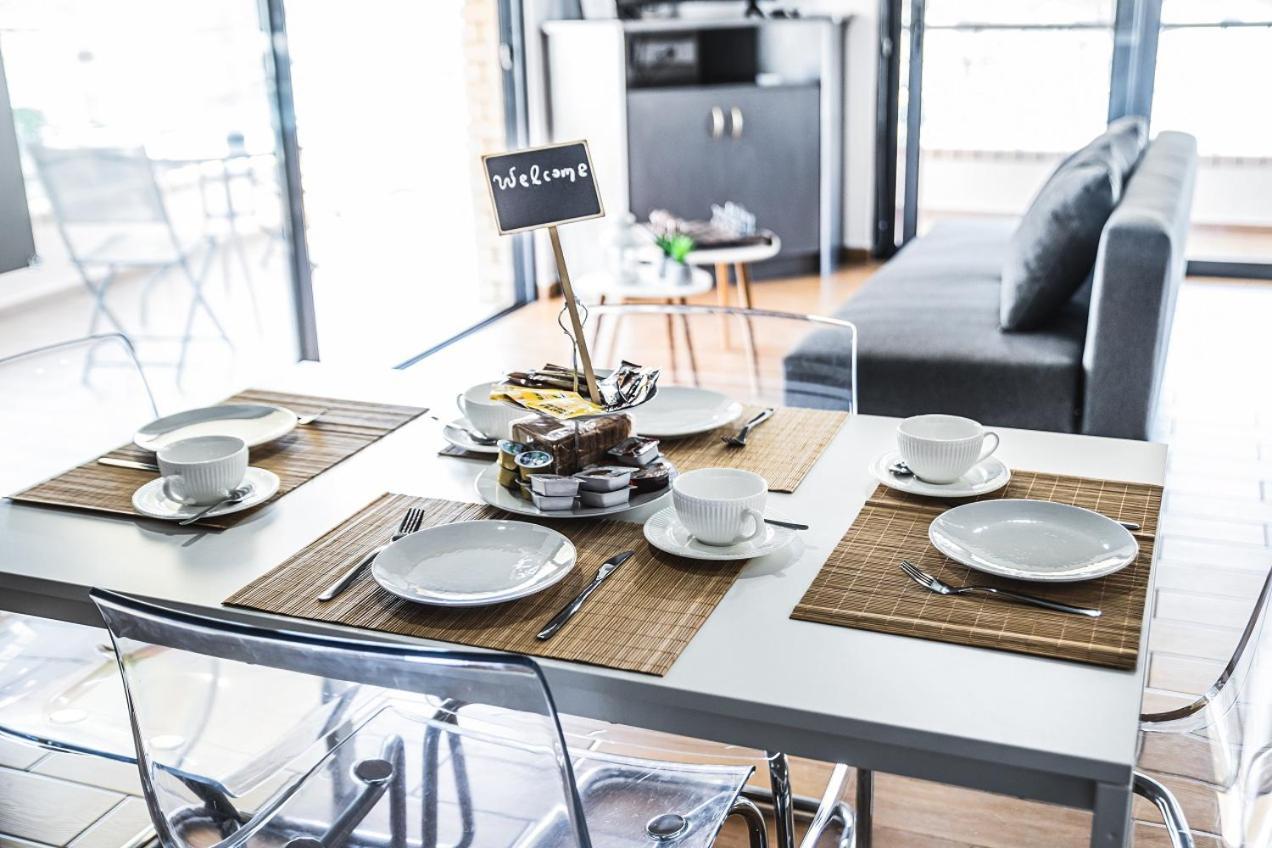 P & I Apartment Атина Екстериор снимка